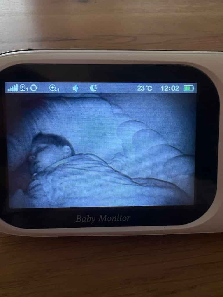 Mama Jovana i beba Višnja (4.5 meseca)