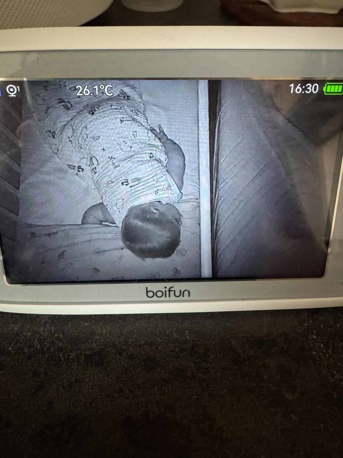 Mama Nina i beba Dušan (5 meseci)